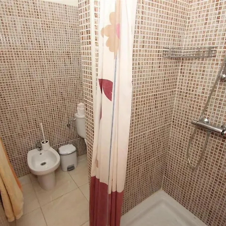 Modern Eingerichtete Leon Mit Terrasse By Interhome Διαμέρισμα