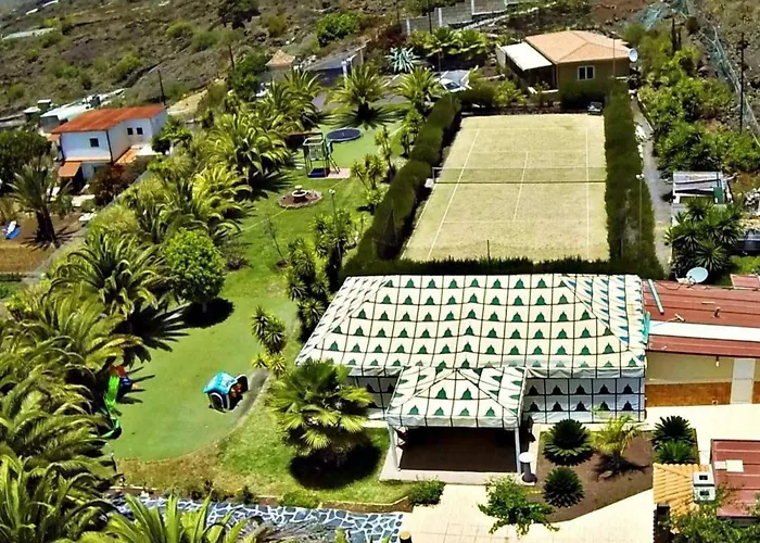 Διαμέρισμα Modern Eingerichtete Leon Mit Terrasse By Interhome *