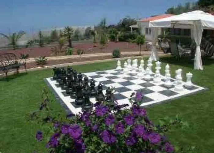 Διαμέρισμα Modern Eingerichtete Leon Mit Terrasse By Interhome